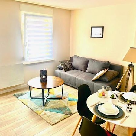 Cosy Living Apartment Юнанг Екстериор снимка